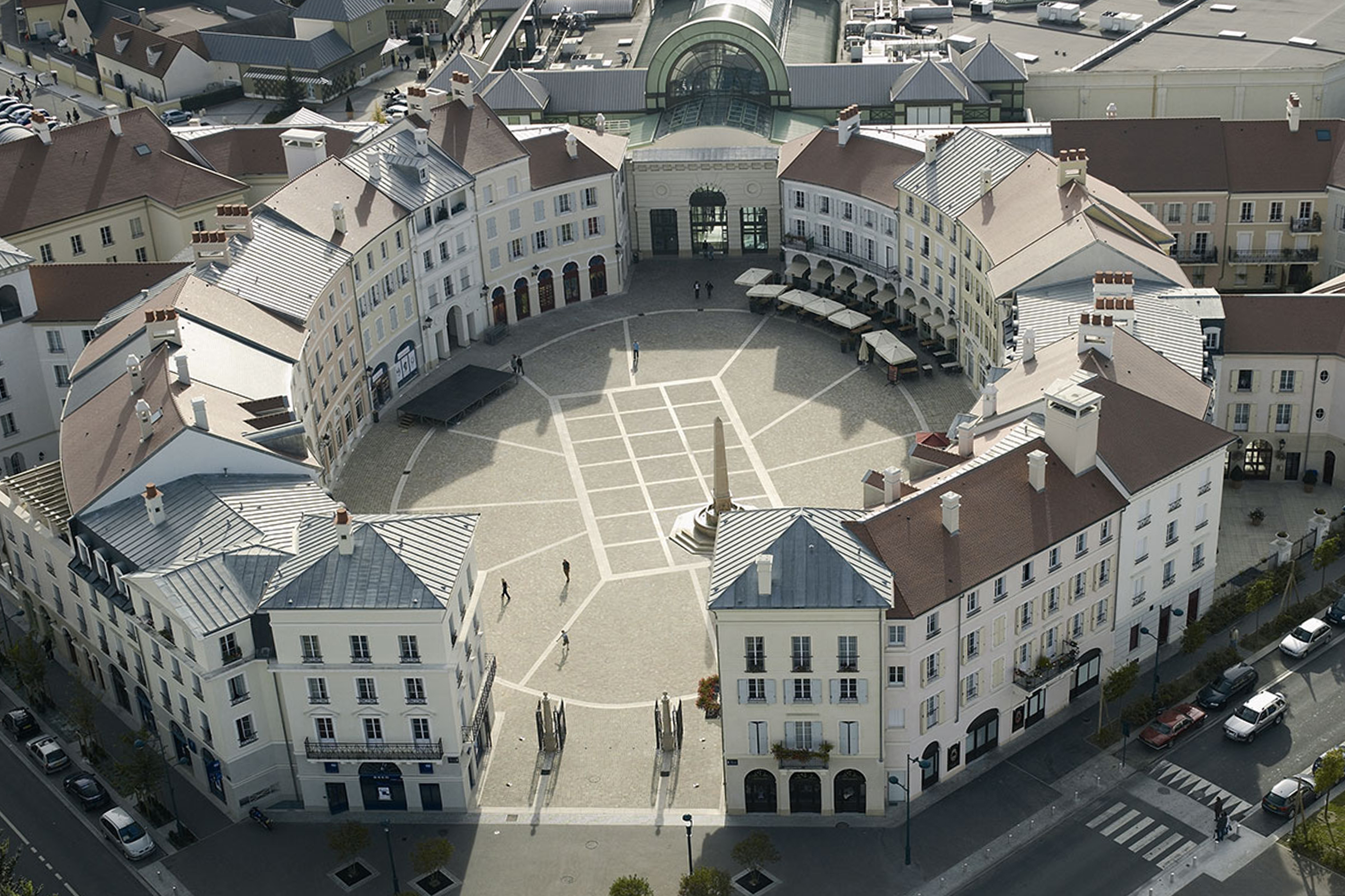 Val_DEurope_Place_De_Toscane_Vue_1